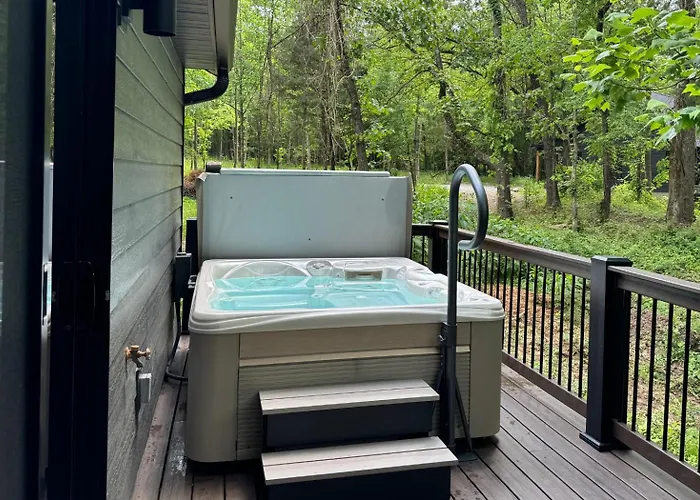 Wooded Hot Tub, Firepit & Giant Сasa de vacaciones